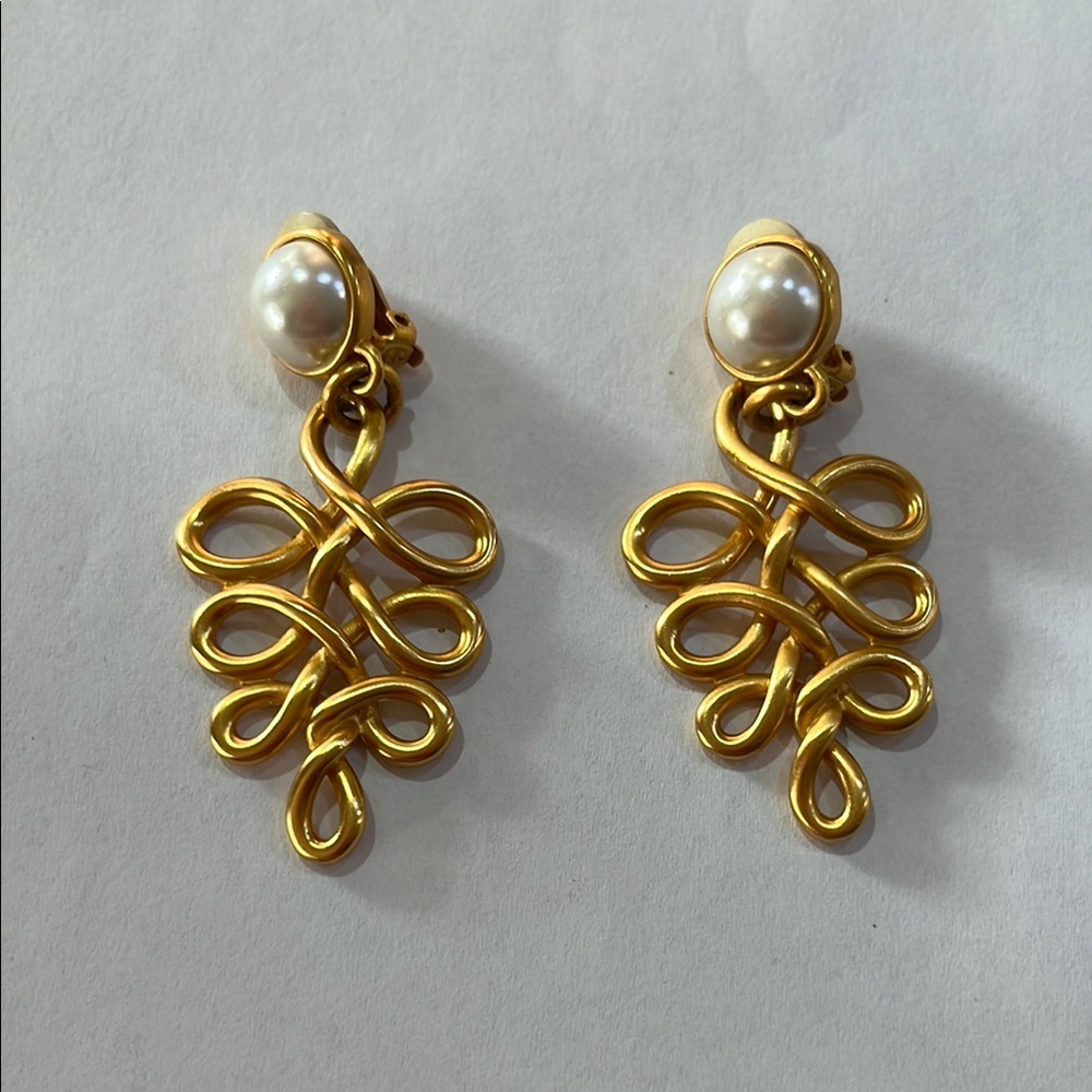 Elegant Gold Pearl Earrings